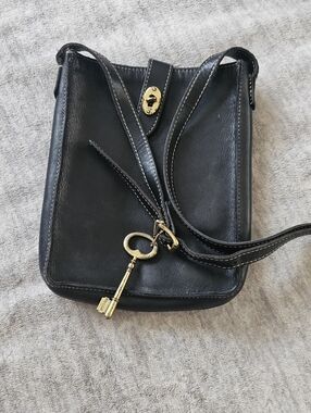 Fossil Black Leather Turnlock Crossbody Messenger Bag